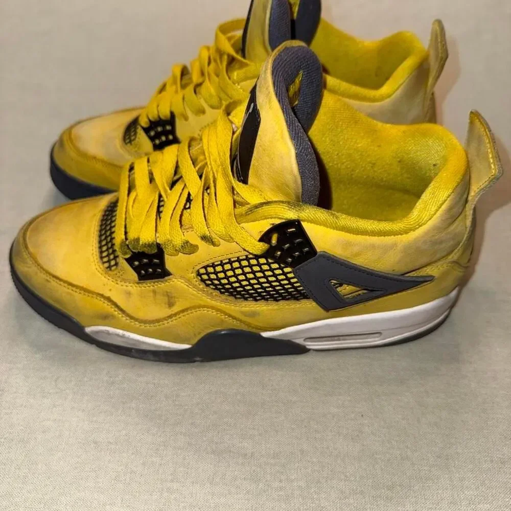 Jordan Men's Yellow Trainers